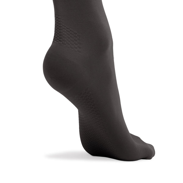 1007 | Moderate Compression Socks, Lightweight & Breathable, Anti-Slip Soles