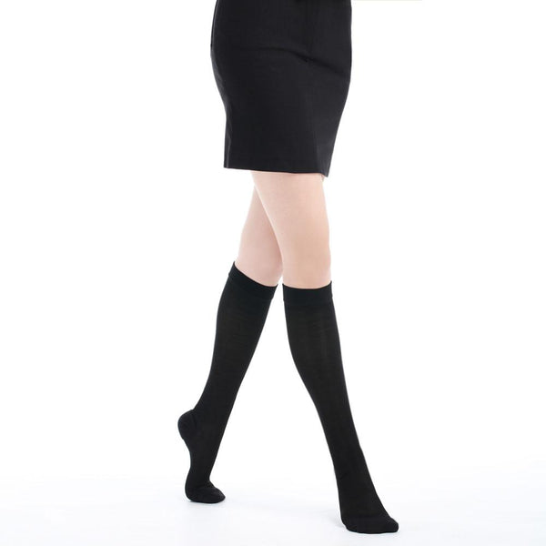 1007 | Moderate Compression Socks, Lightweight & Breathable